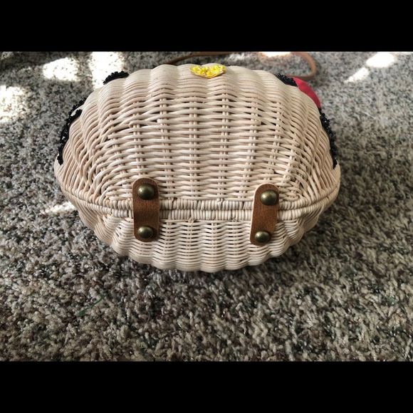 Hello Kitty Woven Shoulder Bag with Red Bow - Picture 5 of 9